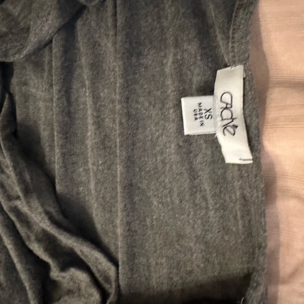 Cache Gray Top - image 4